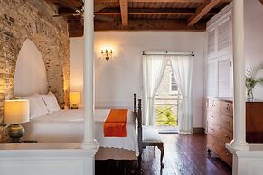 Copper and Lumber Store Hotel