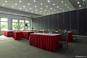 Microtel by Wyndham UP Technohub