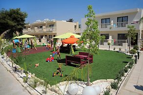 Nelia Gardens