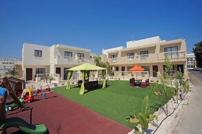 Nelia Gardens