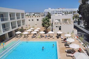 Nelia Gardens