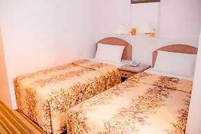 Hotel Rainbow