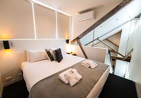 Sullivans Cove Apartments