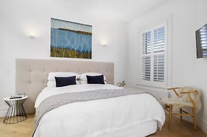 Sullivans Cove Apartments