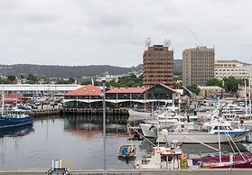 Sullivans Cove Apartments