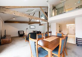Sullivans Cove Apartments