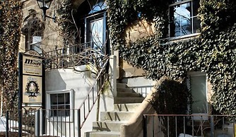 Mary Queen of Scots Inn