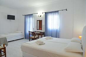 Giannis Hotel Apartments