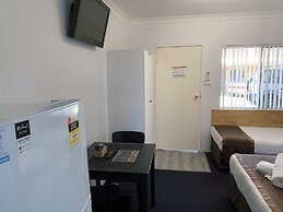 Baths Motel