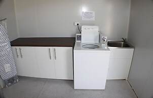 Baths Motel