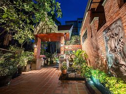 Baan Sailom Resort
