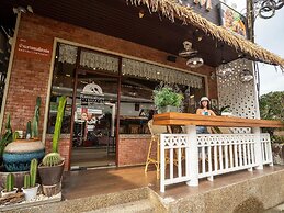 Baan Sailom Resort