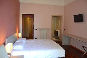 Hotel Italia 30