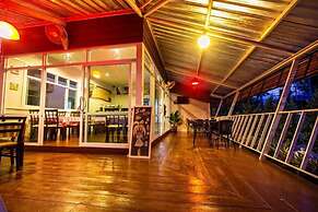 Mana Hotel
