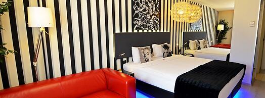 Tempo Fair Suites