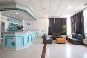 DebbieXenia Hotel Apartments