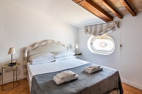 Frattina Apartments