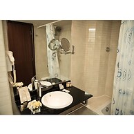 Cherry Maryski Hotel