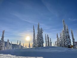 Kokanee Glacier Resort