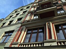 SleepWalker Boutique Suites