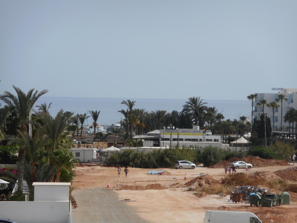 Kkaras Hotel