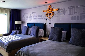 Royal Athenaeum Suites