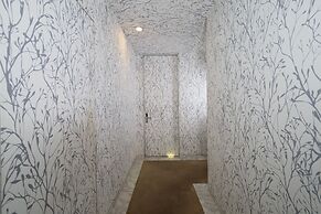 Snow hotel