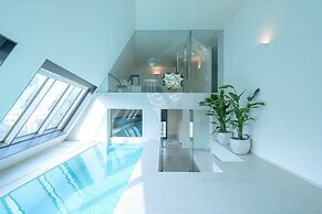 Snow hotel