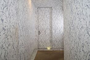 Snow hotel