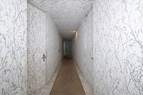 Snow hotel