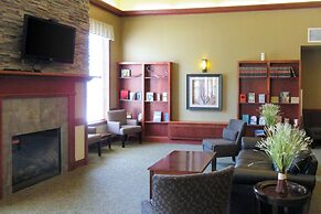 Clarion Hotel & Suites Williston