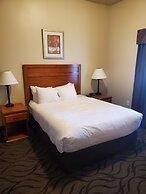 Clarion Hotel & Suites Williston