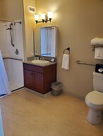 Clarion Hotel & Suites Williston