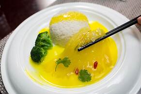 Royal Halong Hotel