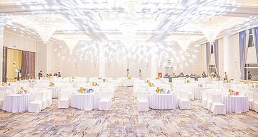 Royal Halong Hotel