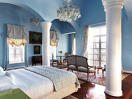 La Maison Bleue