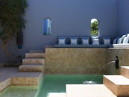 La Maison Bleue