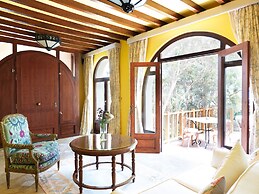 La Maison Bleue