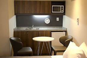 Regency Way Montevideo Hotel