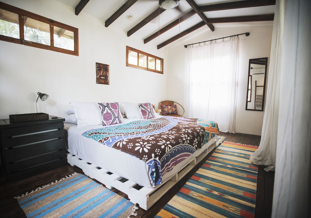 Encantada Ocean Cottages