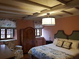 Borgo Pignano Volterra Tuscany