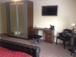 The Hedges Hotel