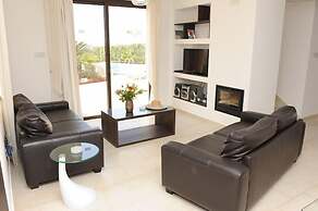 Platzia Beach Villas