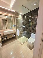 Graceland Bangkok Hotel