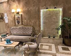 Liona Hotel