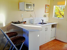 Ann’s Volcanic Motel