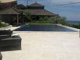 Baliku Dive Resort