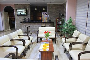 Rosy Hotel