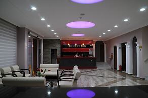 Rosy Hotel