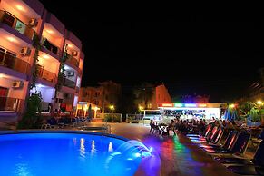 Rosy Hotel
